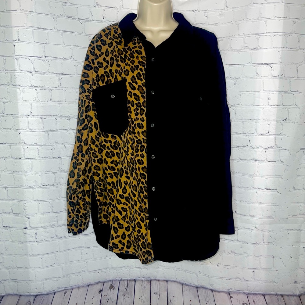 NWT Missguided denim leopard print and black color blocked button down